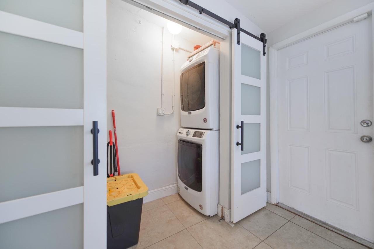 Amazing 3Br House 5 Minutes From Marlins Park Villa Маями Екстериор снимка